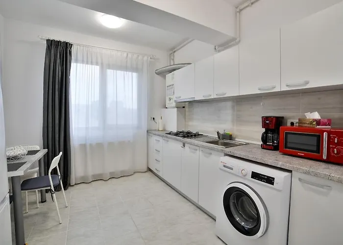 Campus Oasis * コンスタンツァ